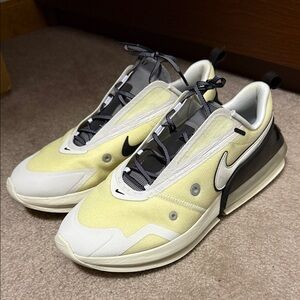 Nike Air Max Up Audacious Air Running Shoes (DA8984-100) Sneakers Sz 11.5 M